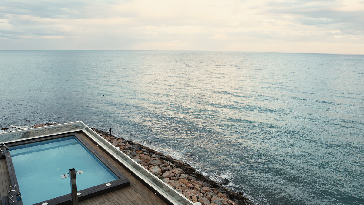 Ocean Sea Swimming Pool